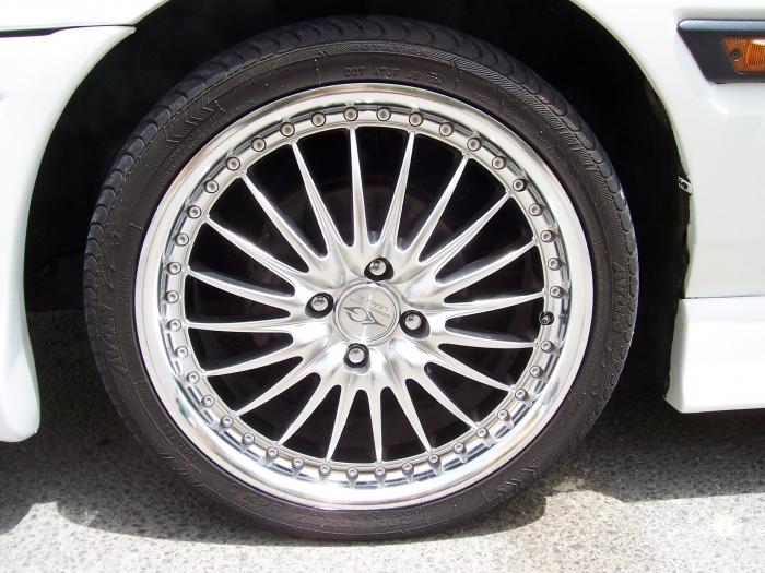 Mazda-323F-45663.jpg